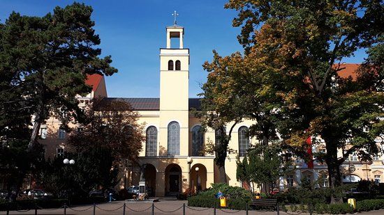 KoSciol Rzymskokatolicki pw Św. Apostolow Piotra i Pawla